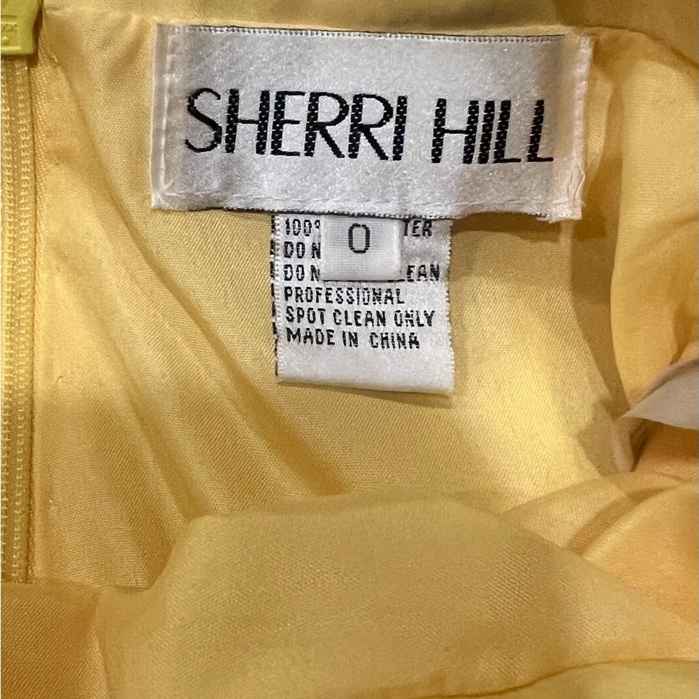 Sherri Hill 2 piece butter yellow dress- size 0 - Picture 5 of 5